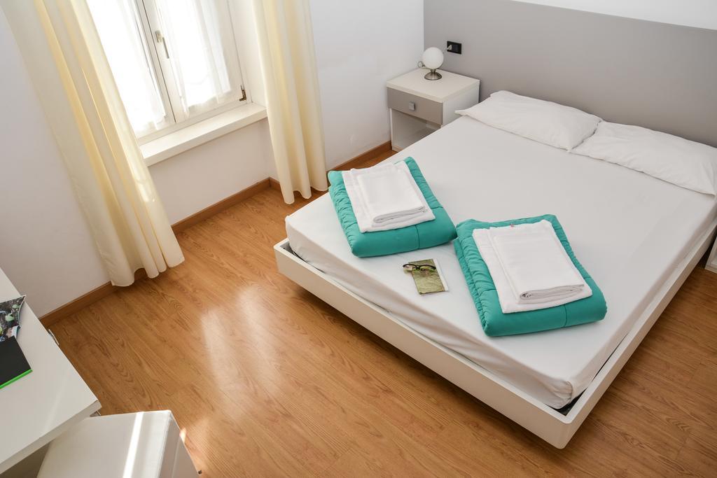Stella Sport Apartments Torbole Sul Garda Esterno foto